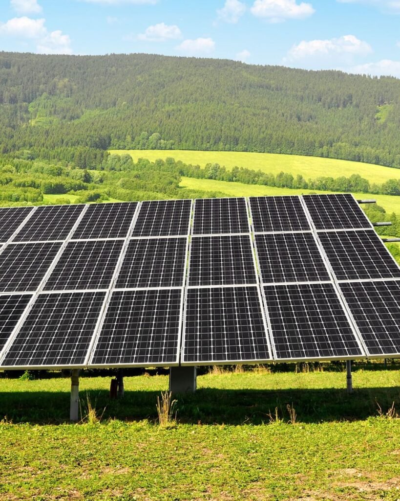 Professionelle Photovoltaik Reinigung mit sichtbaren Ergebnissen
