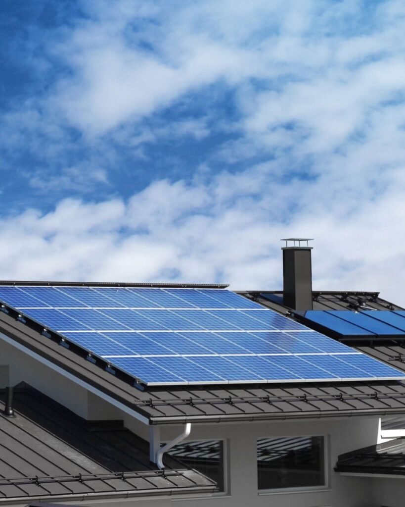 Saubere Photovoltaikanlage nach professioneller Solarreinigung